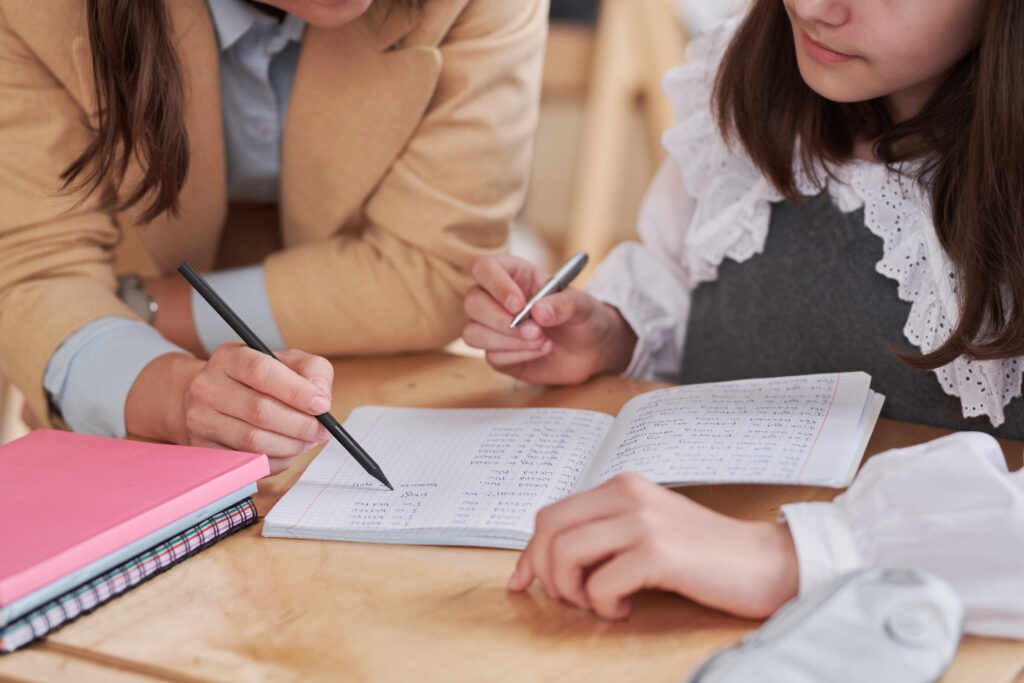 Private Tutors Chelsea | Superstar Nannies