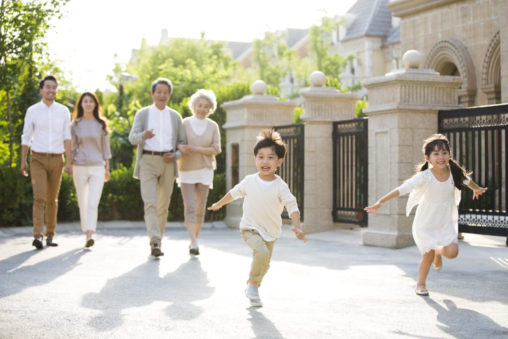 Celebrity Nanny Agency | Superstar Nannies
